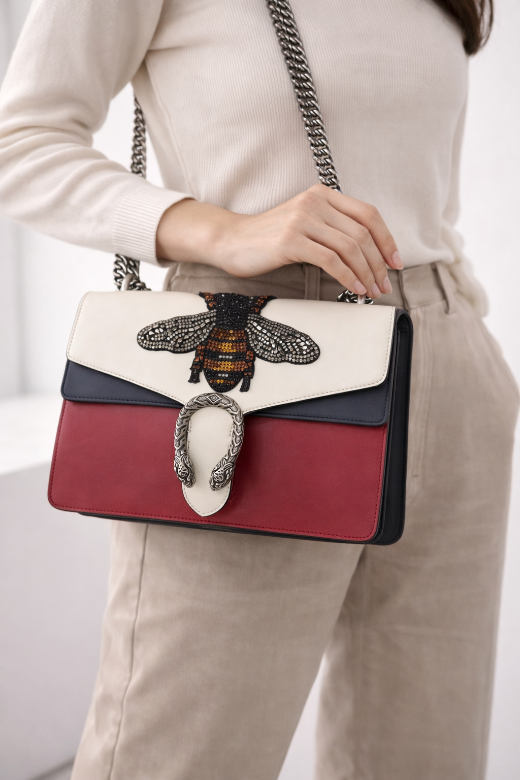 Gucci Tricolor Leather Medium Dionysus Bee Embellished Shoulder Bag