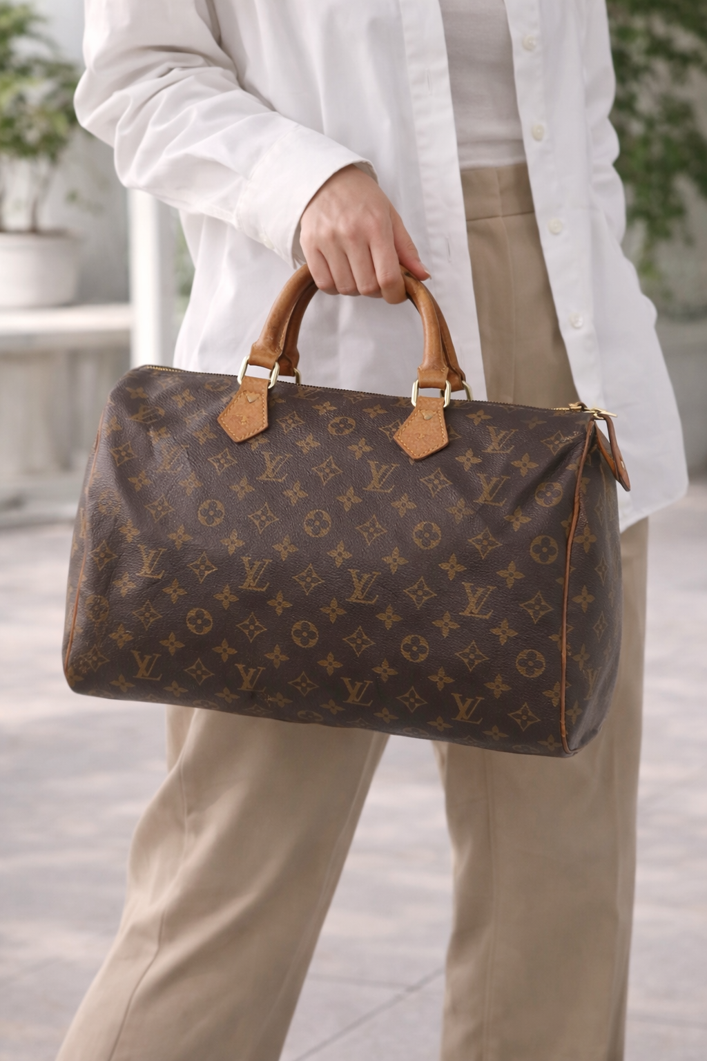 Louis Vuitton Monogram Speedy 35 Handbag