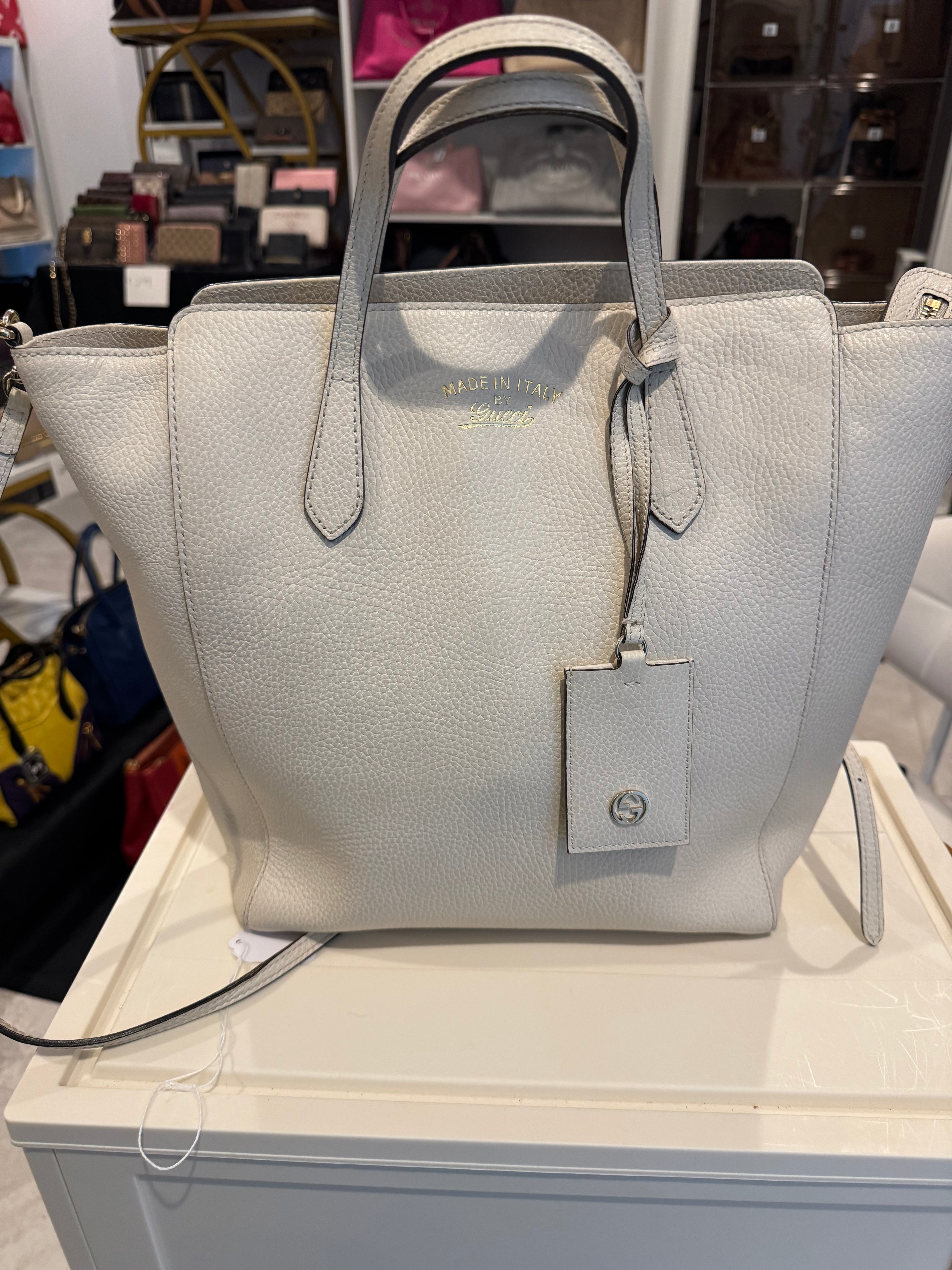 Gucci Light Grey Pebbled Leather Tote Bag – Made in Italy | Luxury Designer Handbag