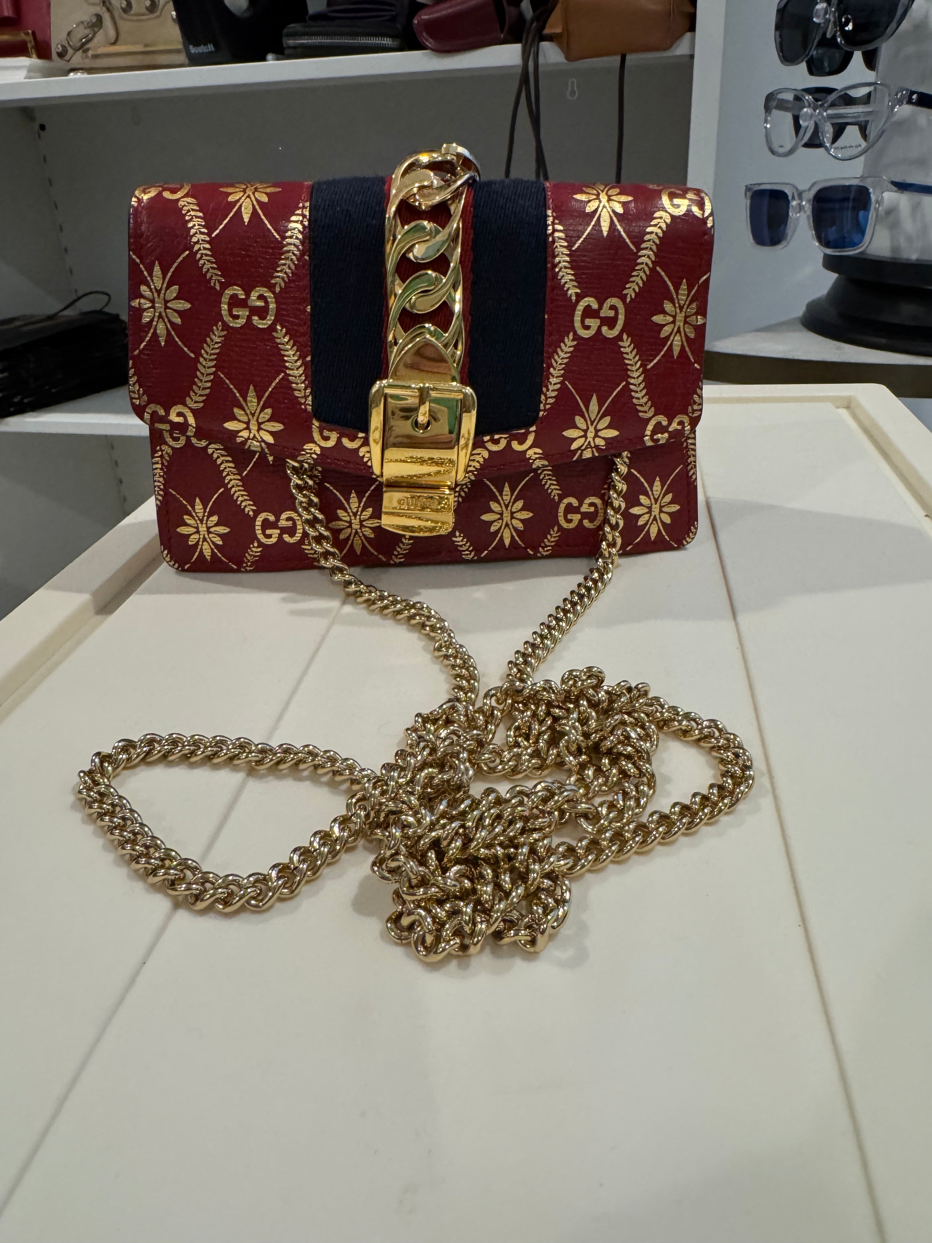 Gucci Limited Edition Sylvie Shoulder Bag – Red Leather with Gold Bee & Star Print