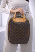Louis Vuitton Excursion Monogram Canvas Handbag – Vintage