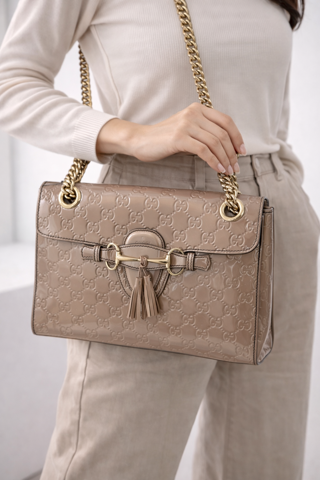 Gucci Emily Chain Shoulder Bag – Guccissima Patent Leather (Beige/Taupe)